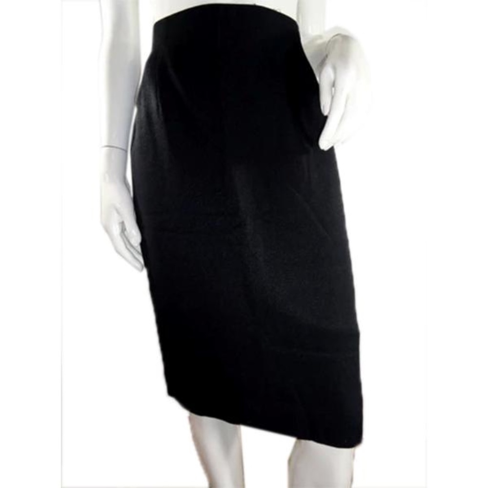 Jones Wear Skirt Black Size 10 (SKU 000239…